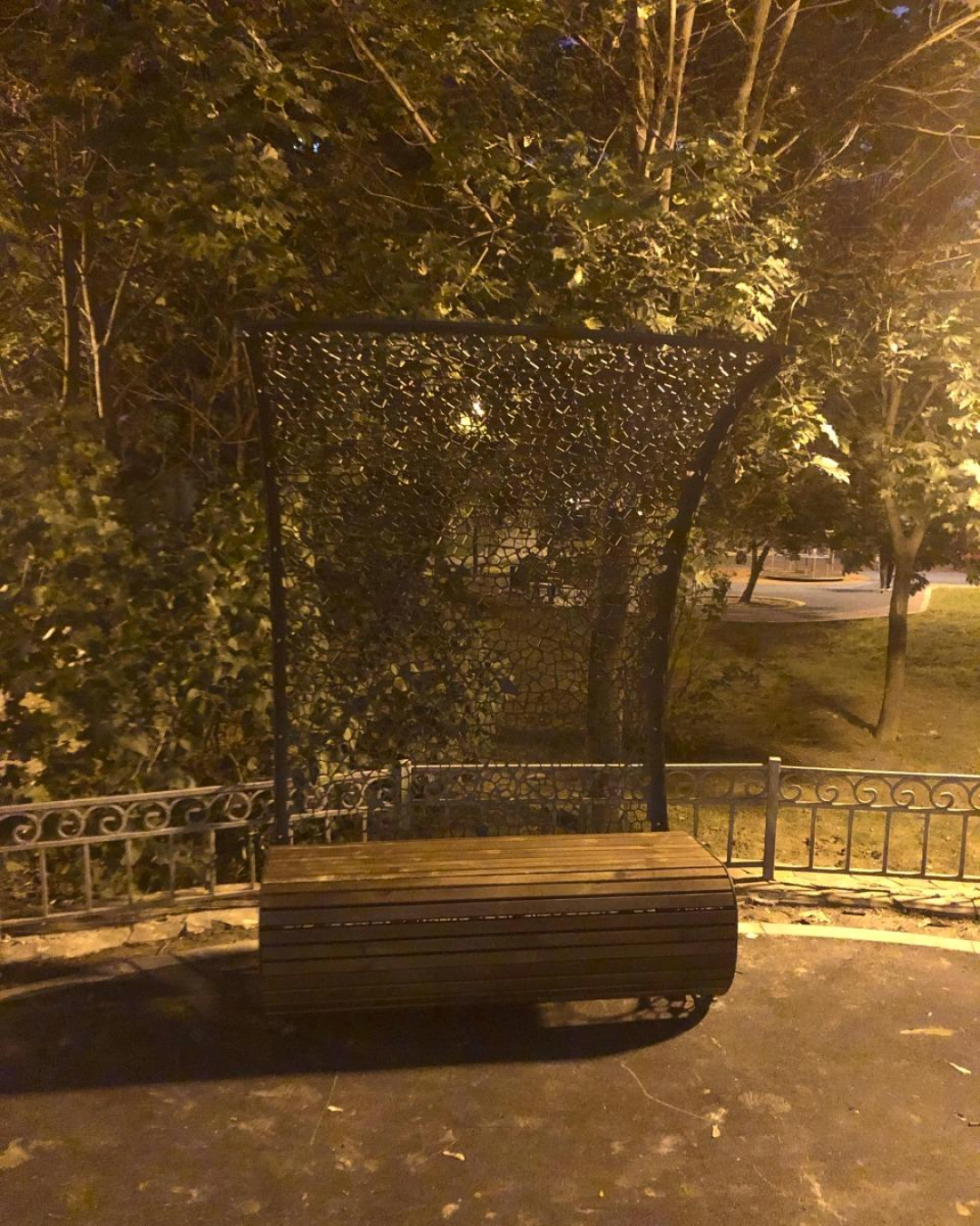 Скамейка с навесом «Филигран Волна»