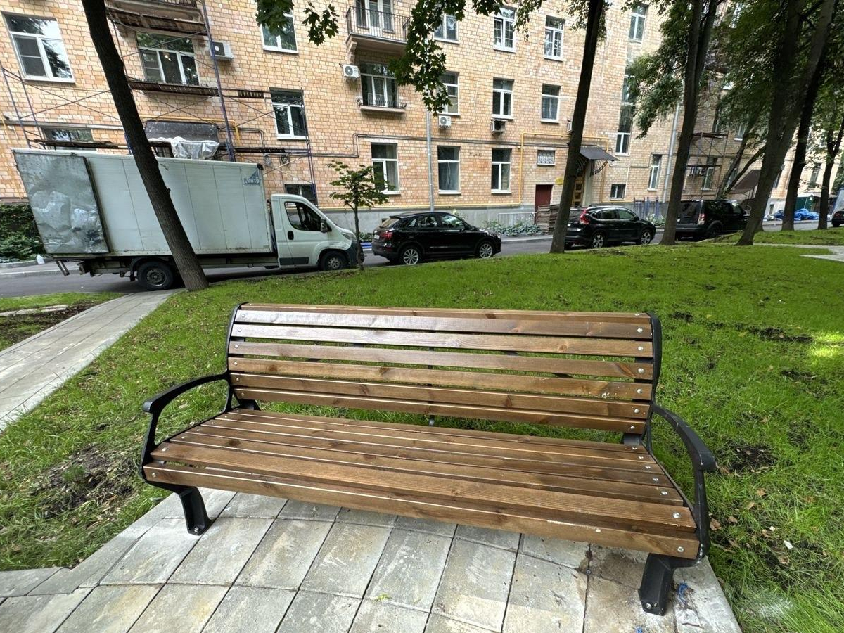 Скамейка чугунная "Голландия" с подлокотниками