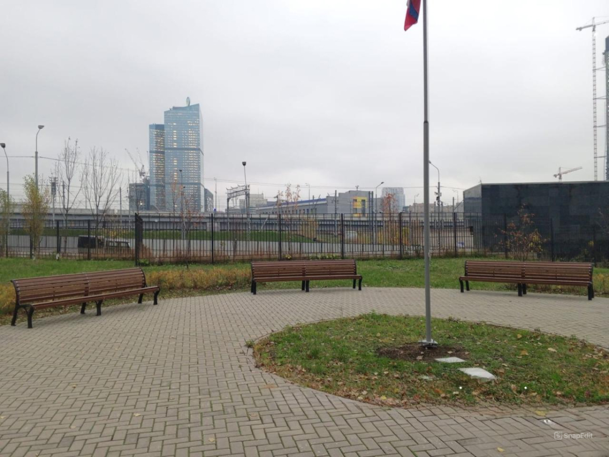 Скамейка чугунная "Голландия" с подлокотниками